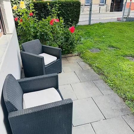 Helle 2-zimmer Erdgeschosswohnung Mit Terrasse *